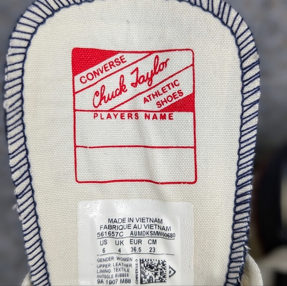 Converse Leather Parkway Embroidered Floral LT in Navy, Sz 6 - Picture 4 of 12